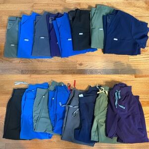 8 sets Figs XL tops and XL PETITE bottoms